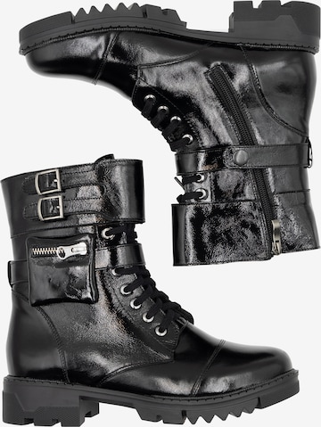 faina Boots in Black