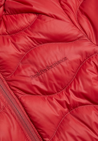 PEAK PERFORMANCE Winter Jacket 'Helium' in Red