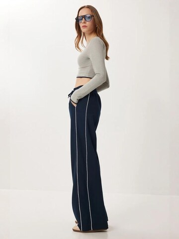 Happiness İstanbul Skinny Sporthose 'Jogginghose'‌‌‌‌‌‌‌‌‌‌ in Blau