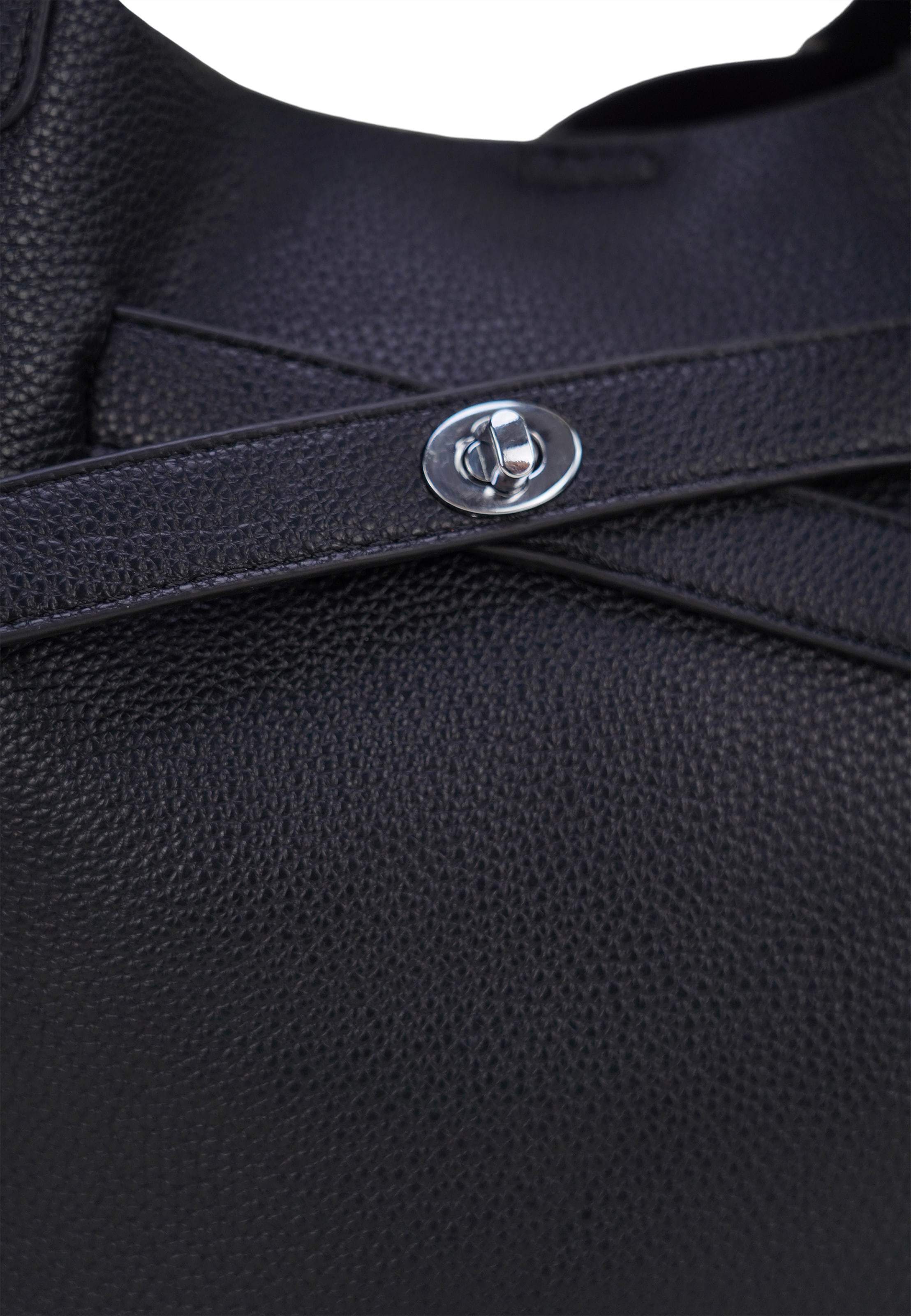 HARPA Handtasche 'PRUE' in Schwarz