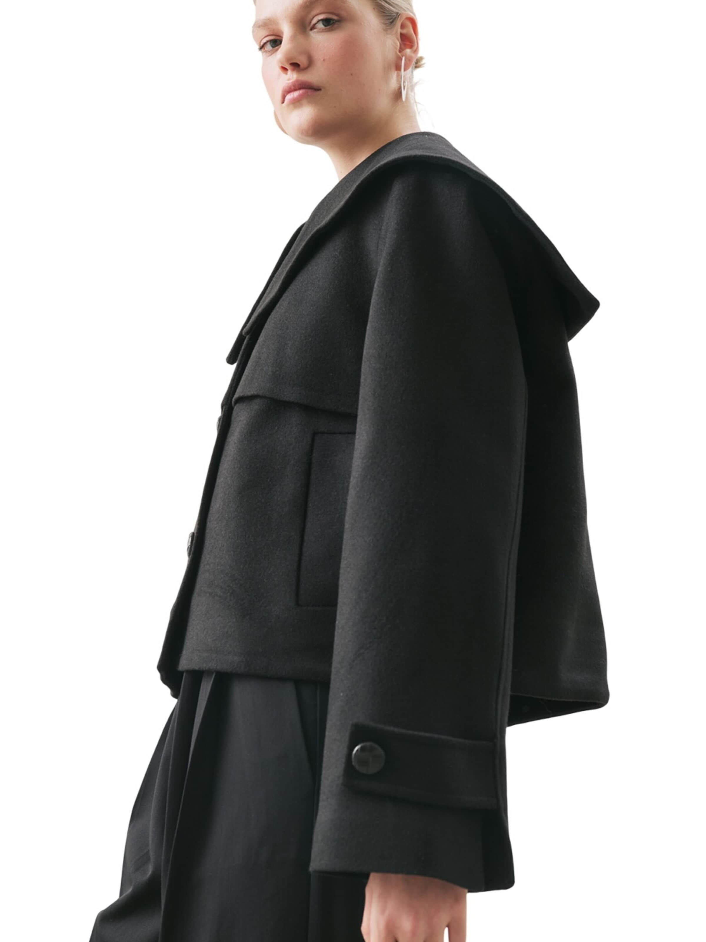 MANUKA Fleece Jacket in Black