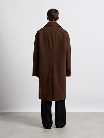 Burocs Between-Seasons Coat in Brown