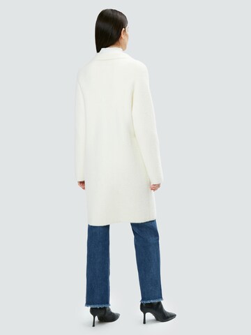 Cappotto di mezza stagione 'Fluffy' di Influencer in bianco