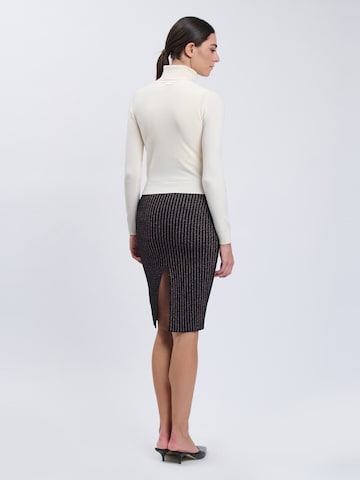 Influencer Knit Cardigan in Beige