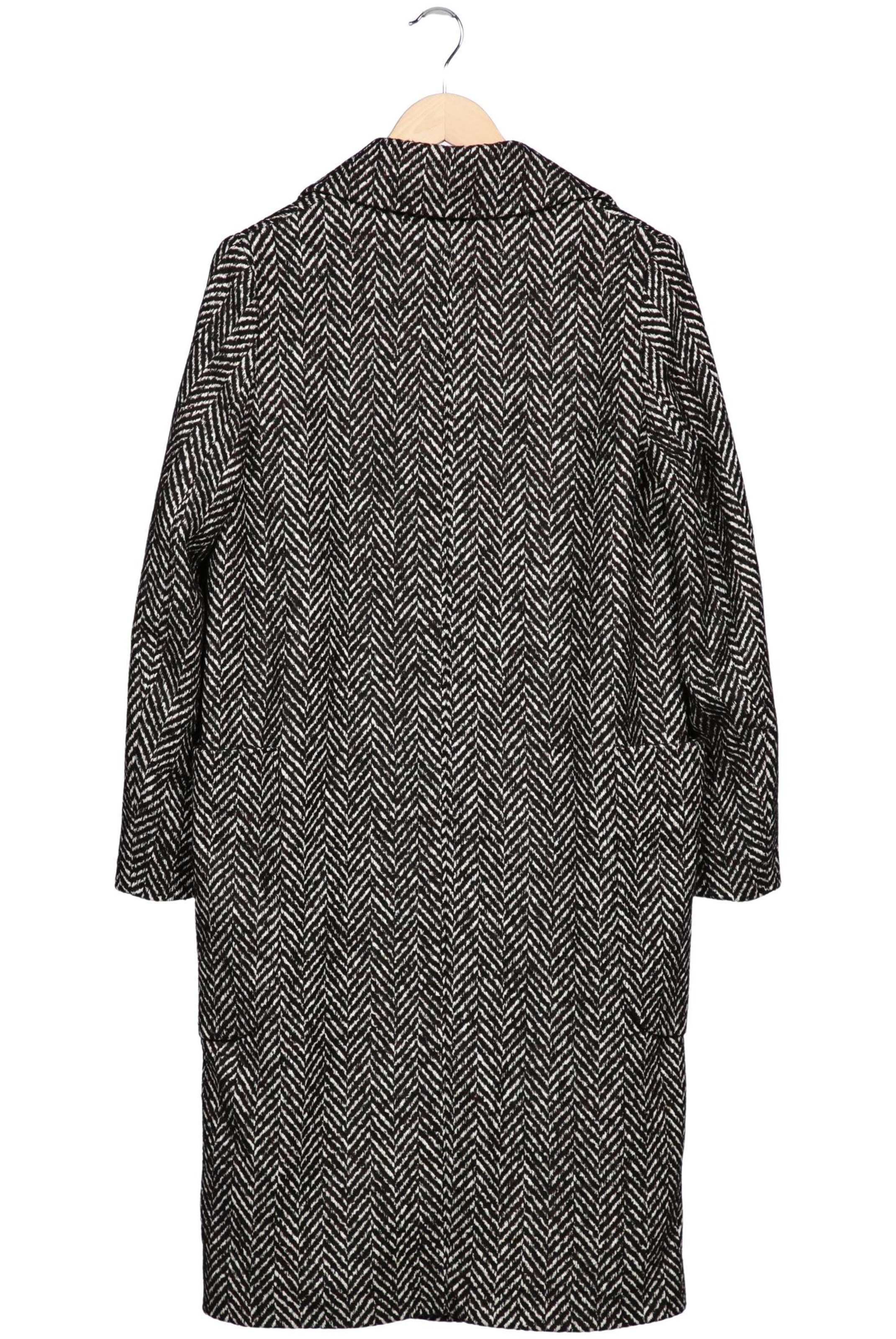 Arcteryx Jacket & Coat in S in Pink