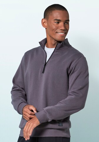 JOHN DEVIN Sweatshirt in Grey