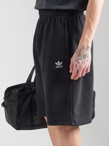 ADIDAS ORIGINALS Обычный Штаны 'ESS' в Черный