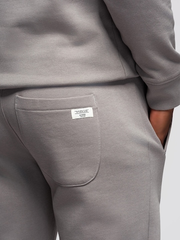 Ombre Joggingová souprava – šedá