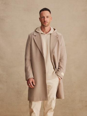 DAN FOX APPAREL Демисезонное пальто 'Frederik' в Серый: спереди