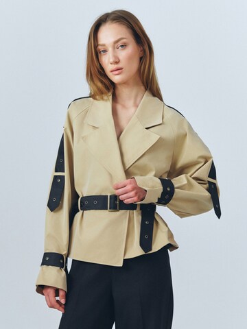 MB by Marta Buzolic Between-Season Jacket in Beige: front