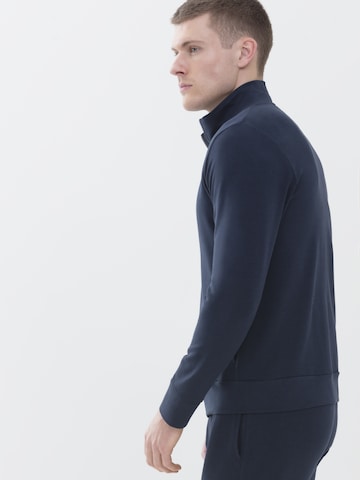 Veste de survêtement 'Enjoy' Mey en bleu