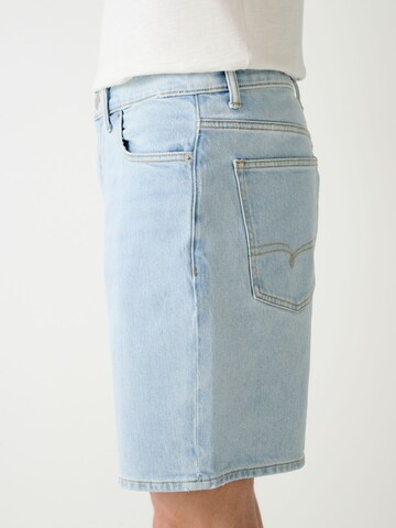Next Regular Shorts in Blau