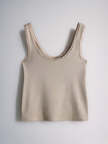 The Set Top in Beige