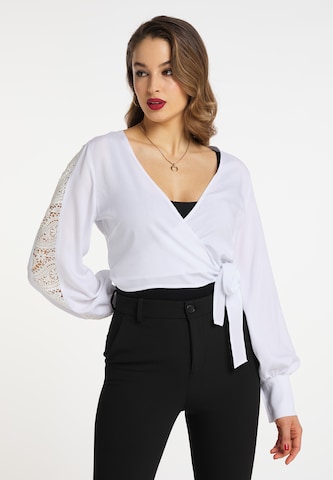 faina Blouse in Wit: voorkant