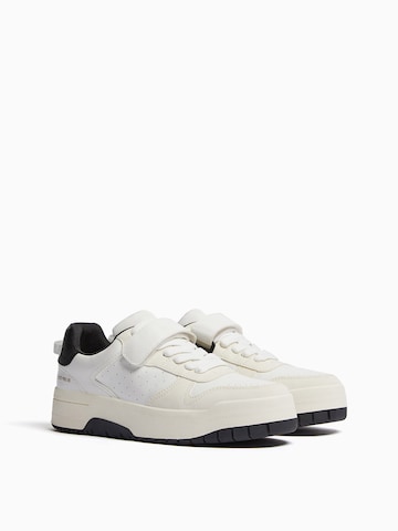 Bershka Sneaker low i sort