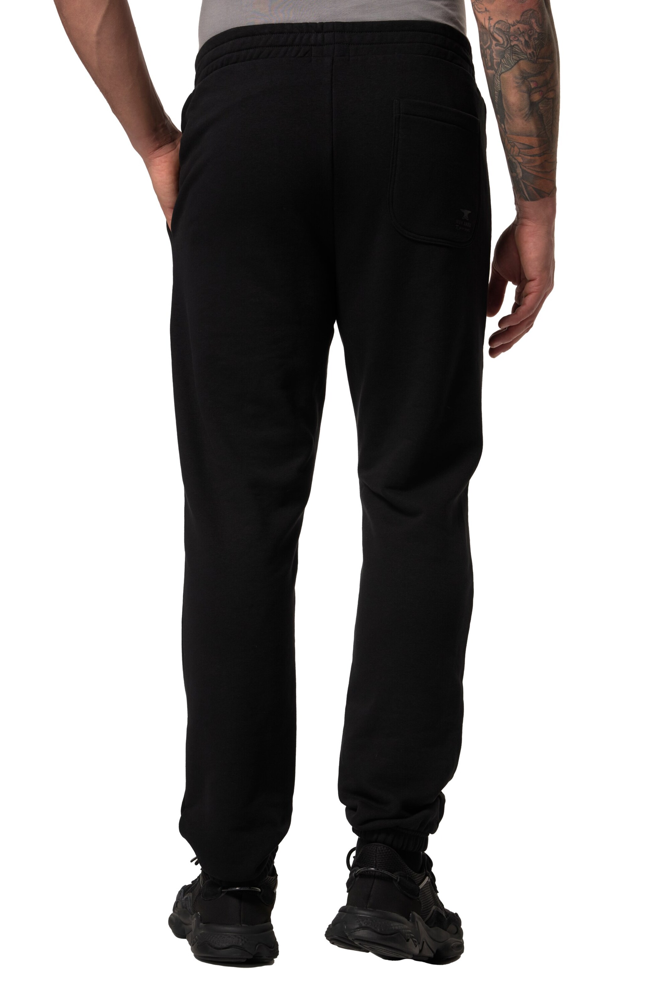 JAY-PI Tapered Pants in Black