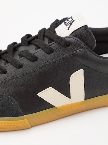 Veja Sneaker low 'Volley' i sort
