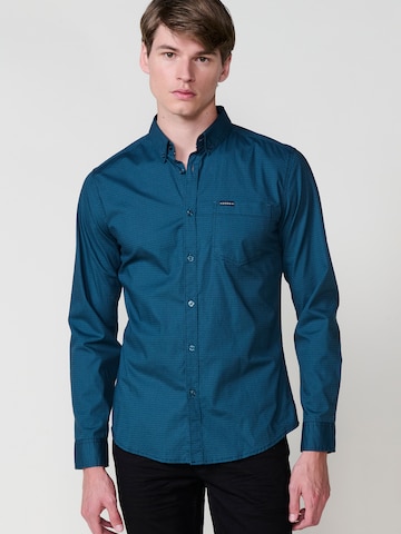 Coupe regular Chemise KOROSHI en bleu : devant