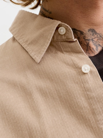 JACK & JONES Tavaline suurus Triiksärk 'JJEFIELD', värv pruun