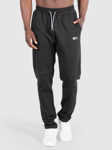 Smilodox Tapered Broek 'Leon' in Zwart: voorkant