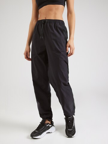 On Конический (Tapered) Спортивные штаны в Черный: спереди