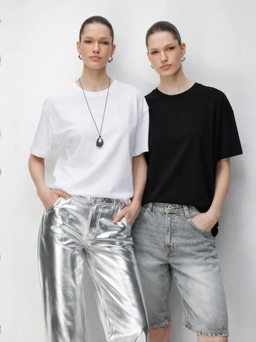 T-shirt 'T-Shirts' MixRay en blanc : devant