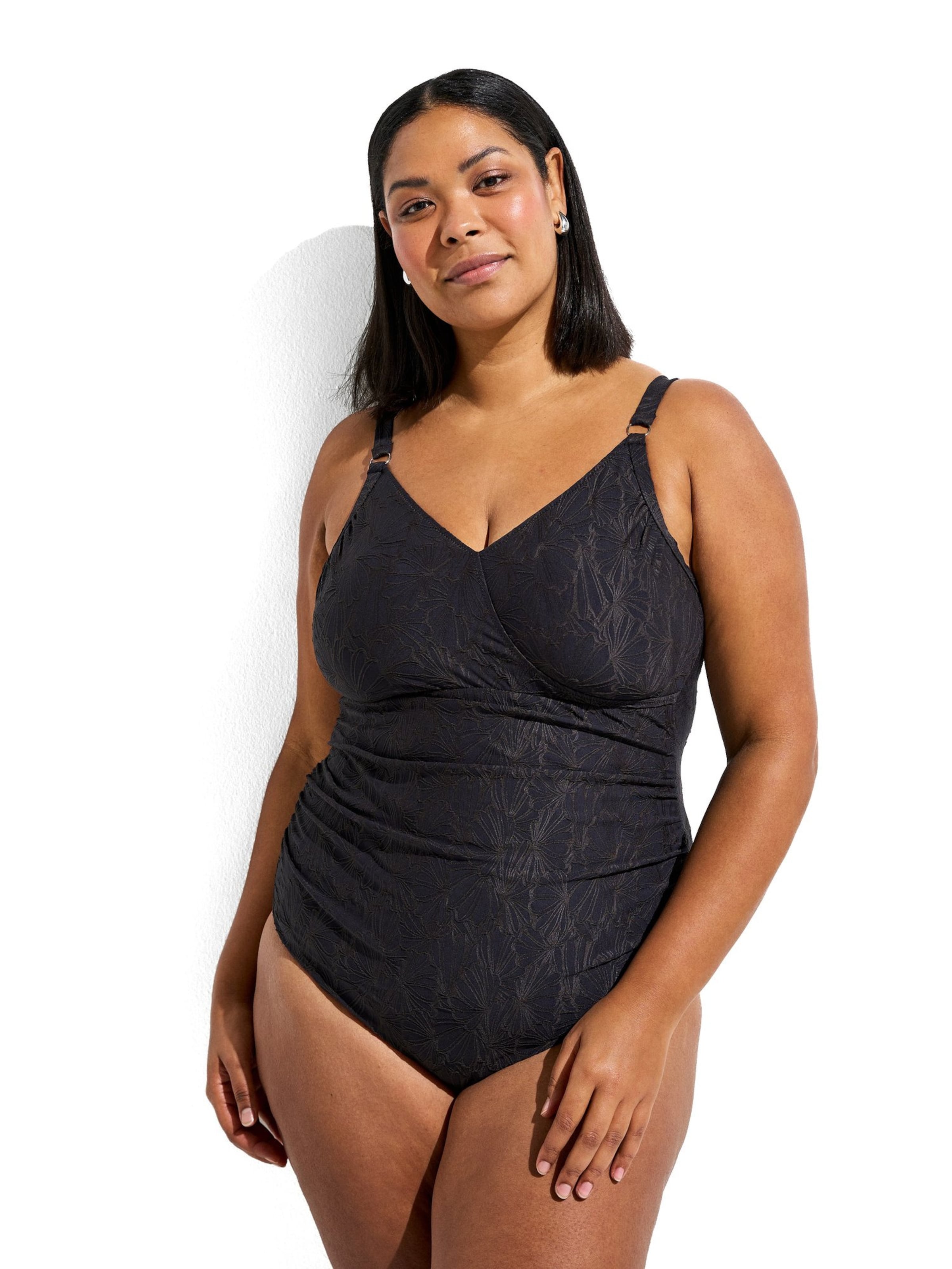 juoda Swim by Zizzi Maudymosi kostiumėlis 'Smikka': priekis