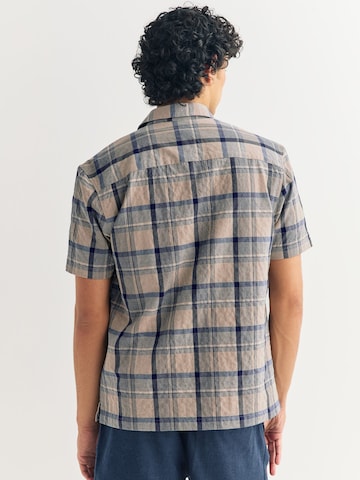 Coupe regular Chemise Next en beige