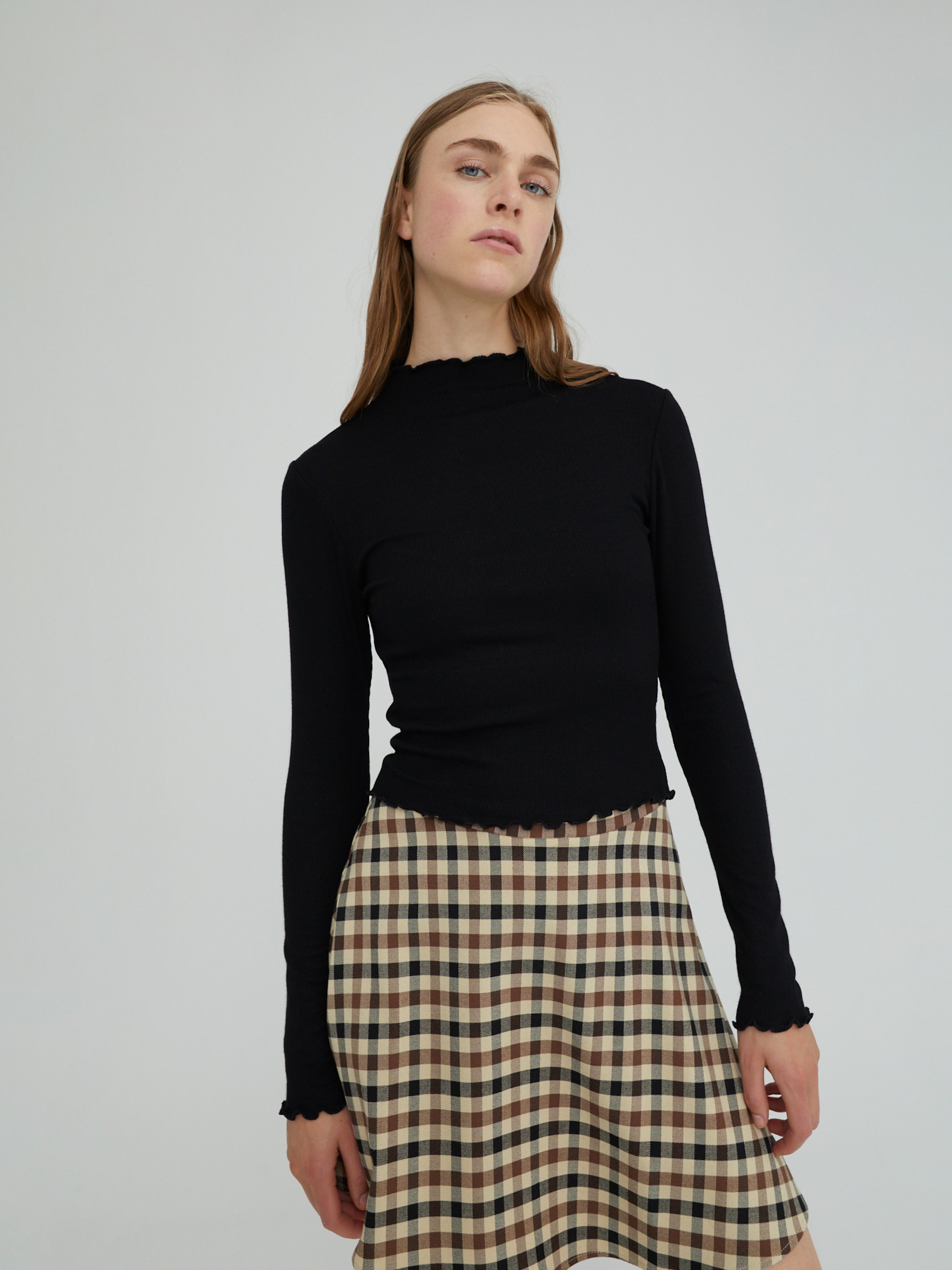 EDITED Producten Shirt 'Daniela' Zwart