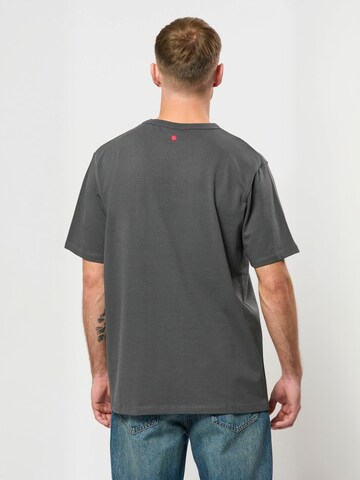 Coupe regular Chemise ' DPAiden ' Denim Project en gris : derrière