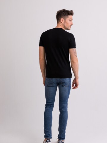 CASH-MERE.CH Shirt in Zwart