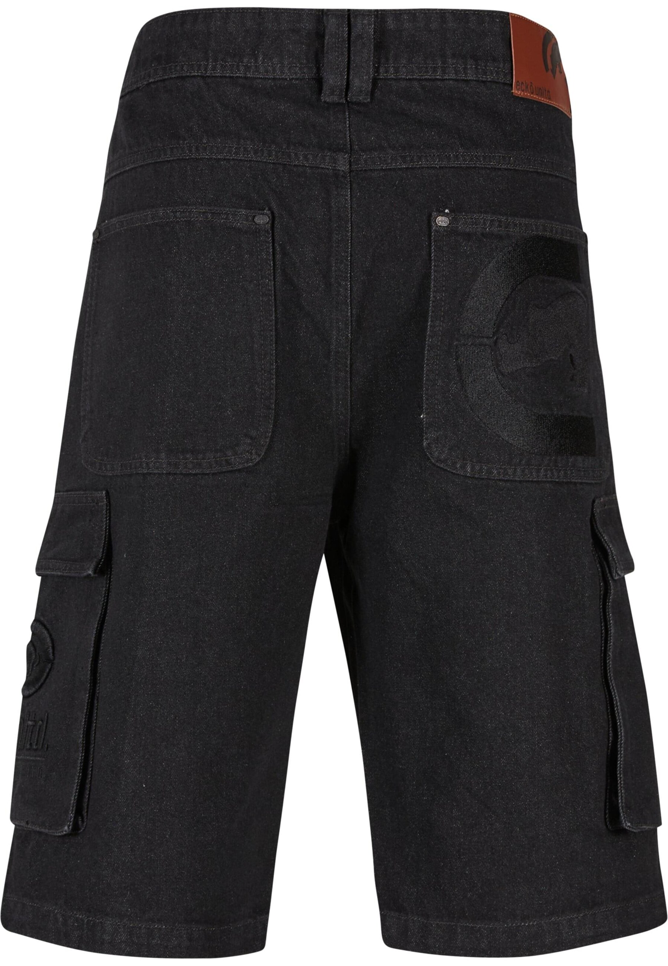 Ecko Unlimited Regular Cargo Jeans in Black