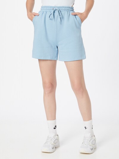 Missguided Hose in hellblau, Modelansicht