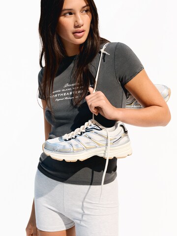 Bershka Shirt in Grey: front