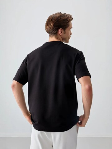 Tommy Life T-Shirts in Schwarz