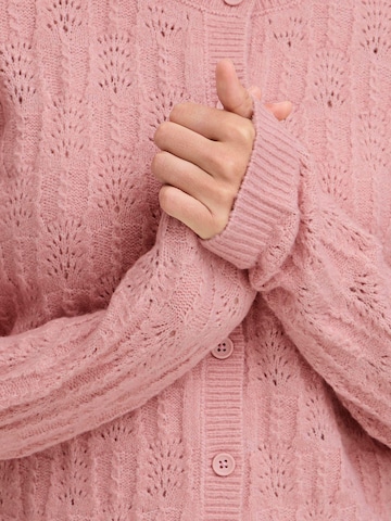 Oxmo Gebreid vest 'Sinva' in Roze