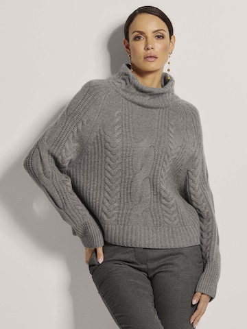 Pull-over MADELEINE en gris : devant