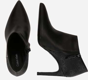 Calvin Klein - Botas pelo tornozelo em preto