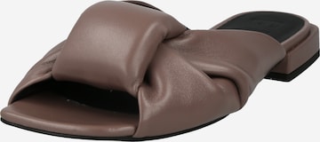 FURLA Pantofle – šedá: přední strana