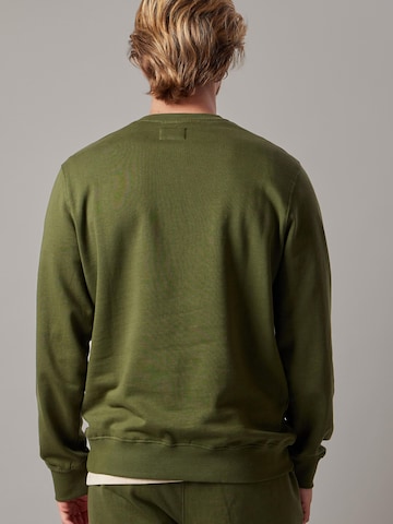 OWN Off With Nature Sweatshirt 'Felpa Felpata Girocollo' in Groen