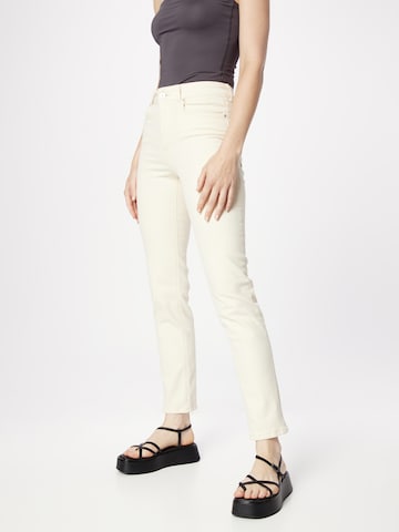 PIECES Regular Jeans 'DELLY' in Weiß: predná strana