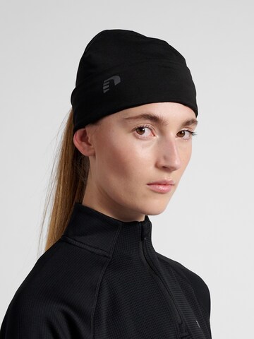 Newline Sportmuts in Zwart