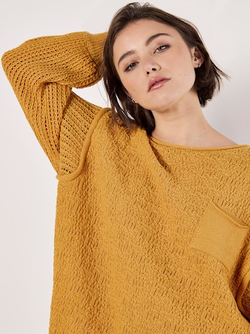 Pull-over ' ' Apricot en jaune