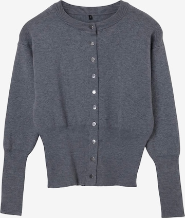 Cardigan Trendyol en gris : devant