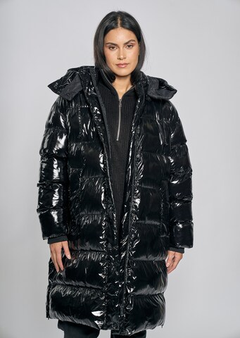 FREAKY NATION Зимнее пальто в Черный: спереди