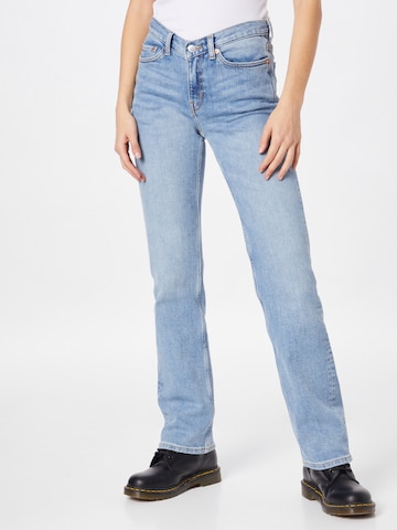 WEEKDAY Regular Jeans in Blauw: voorkant