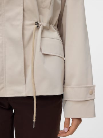 VERO MODA Přechodová parka – béžová