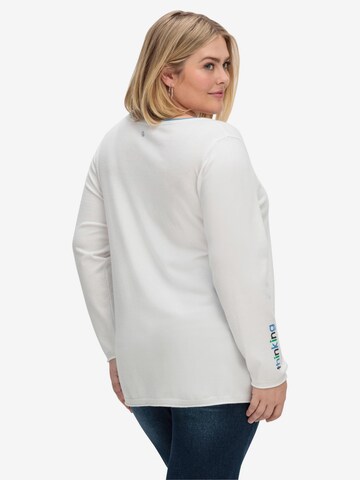 SHEEGO Sweater in White