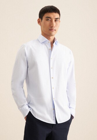 Coupe regular Chemise SEIDENSTICKER en bleu : devant