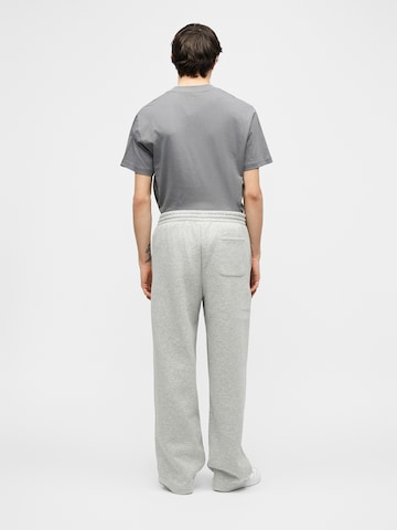 new balance Loosefit Nadrág - szürke